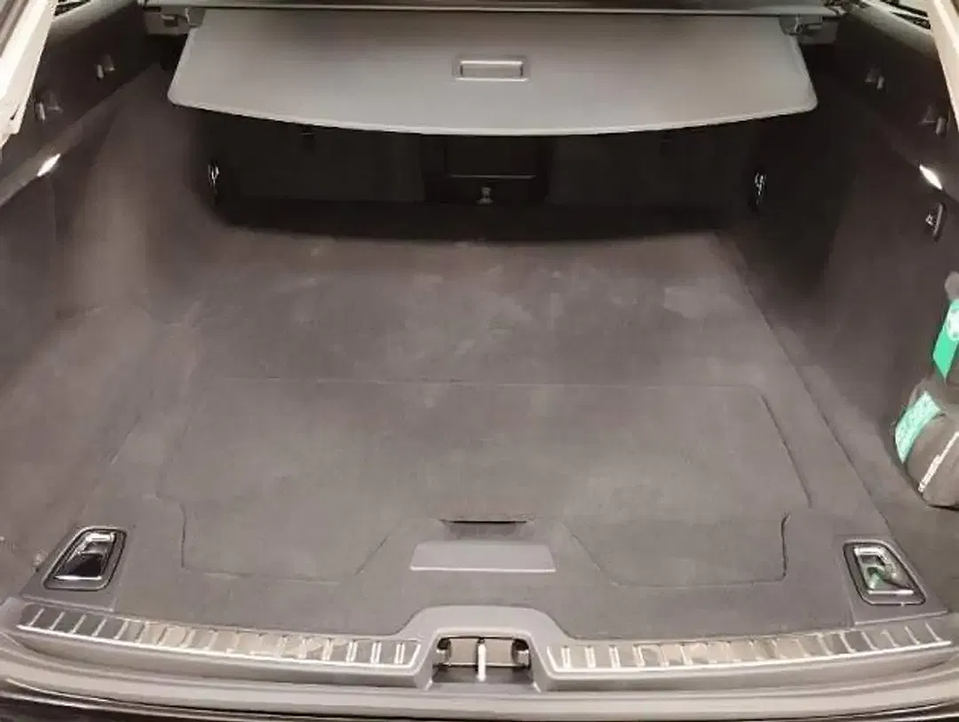Volvo V90 T6 PHEV Hybrid AWD Recharge Core - Thumbnail 8