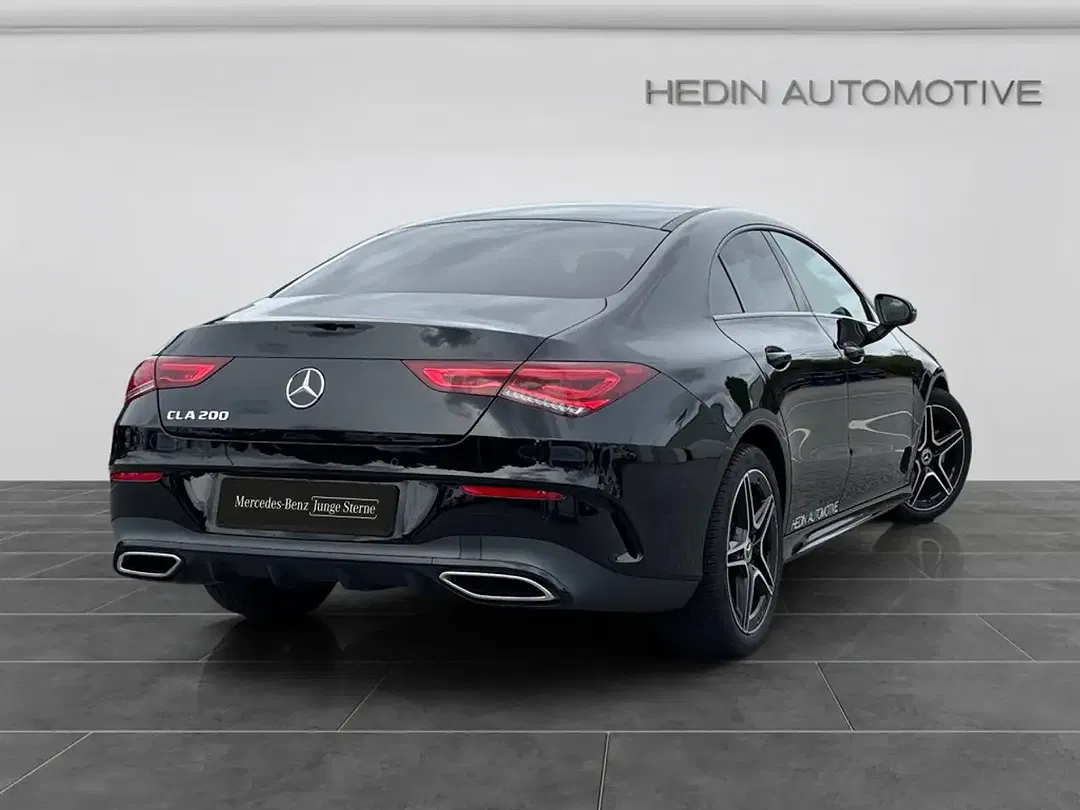 Mercedes-Benz CLA 200 - Thumbnail 4