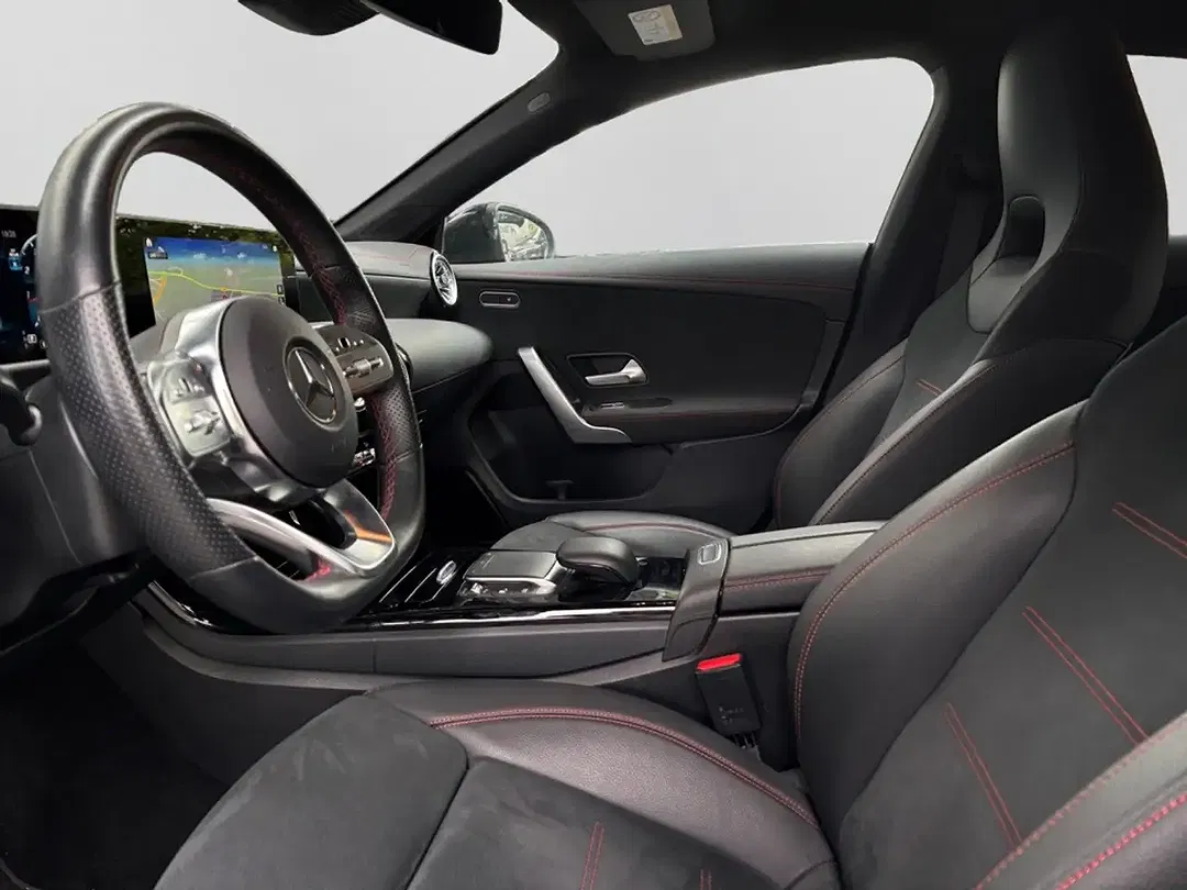 Mercedes-Benz CLA 200 - Thumbnail 6