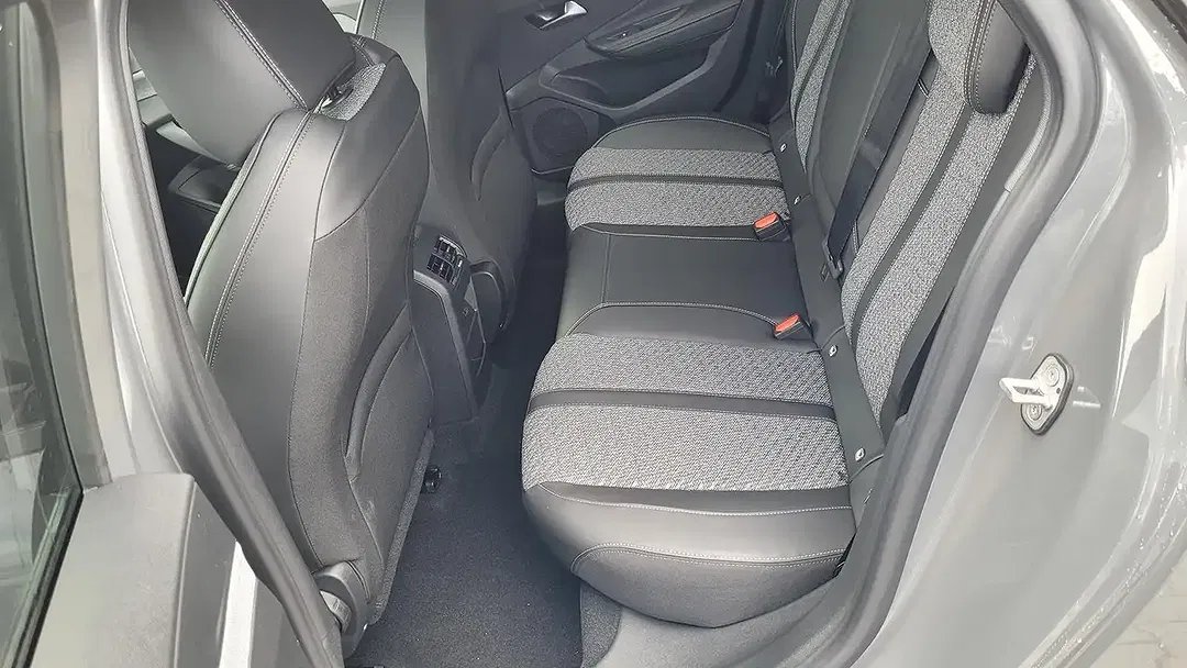 Peugeot 308 145 Hybrid Allure SW - Thumbnail 9