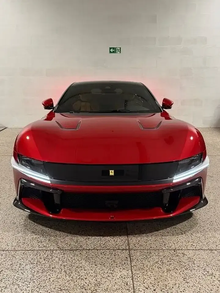 Ferrari 12 Cilindri - foto 2