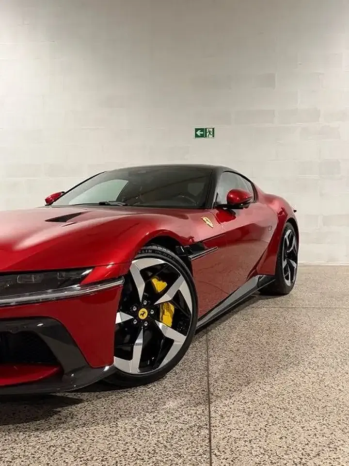 Ferrari 12 Cilindri - Thumbnail 6