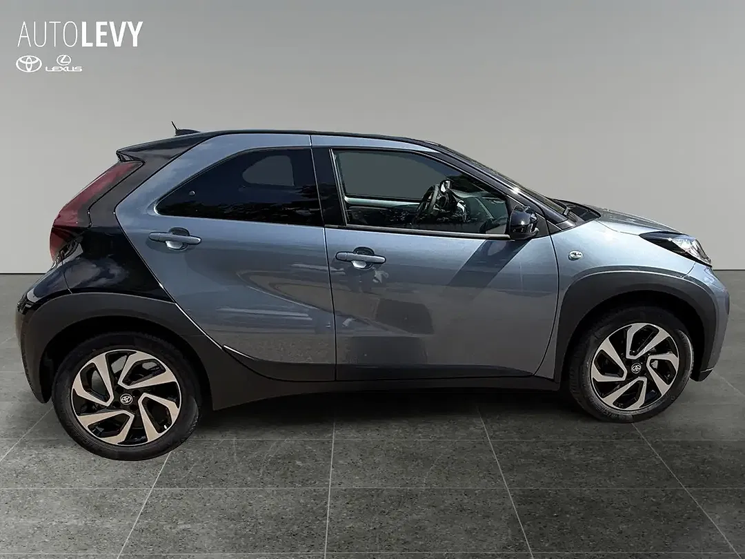 Toyota Aygo X Teamplayer - Thumbnail 6