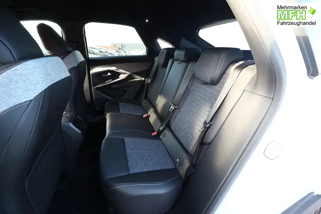 Peugeot 3008 Hybrid Allure - Thumbnail 9