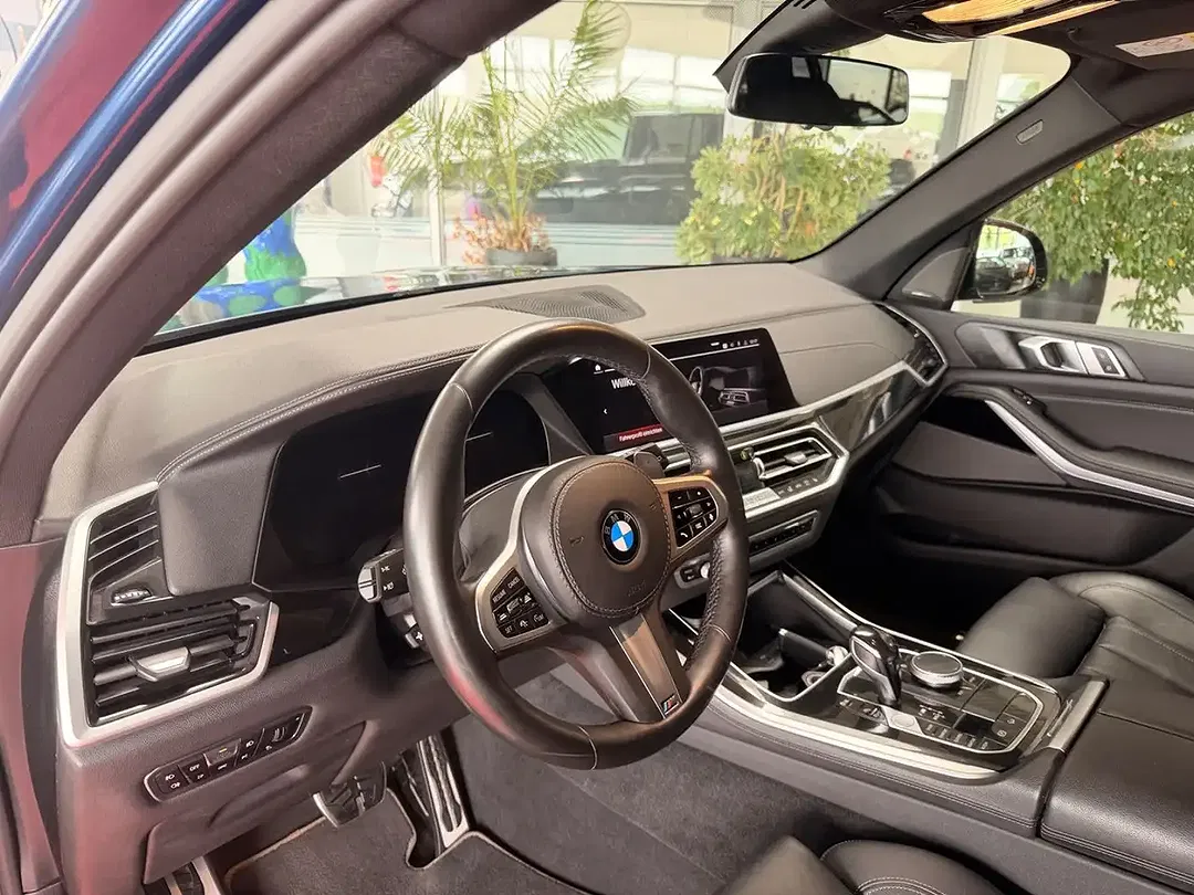 BMW X5 M - Thumbnail 6