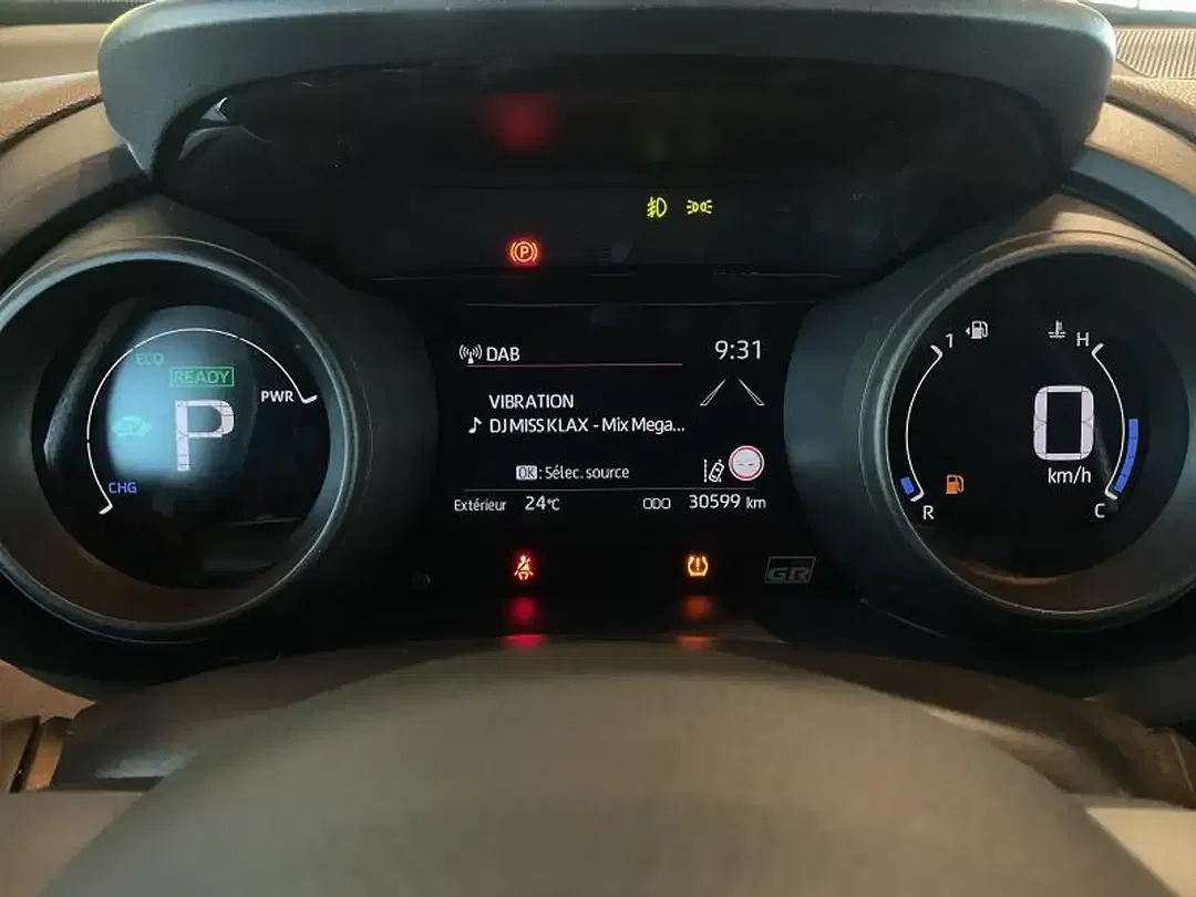 Toyota Yaris GR Sport - Thumbnail 12