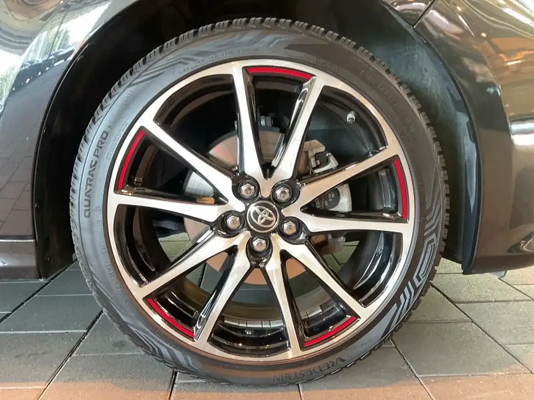 Toyota Yaris GR Sport - Thumbnail 13