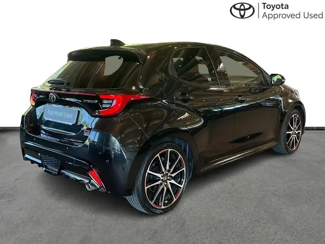 Toyota Yaris GR Sport - Thumbnail 15