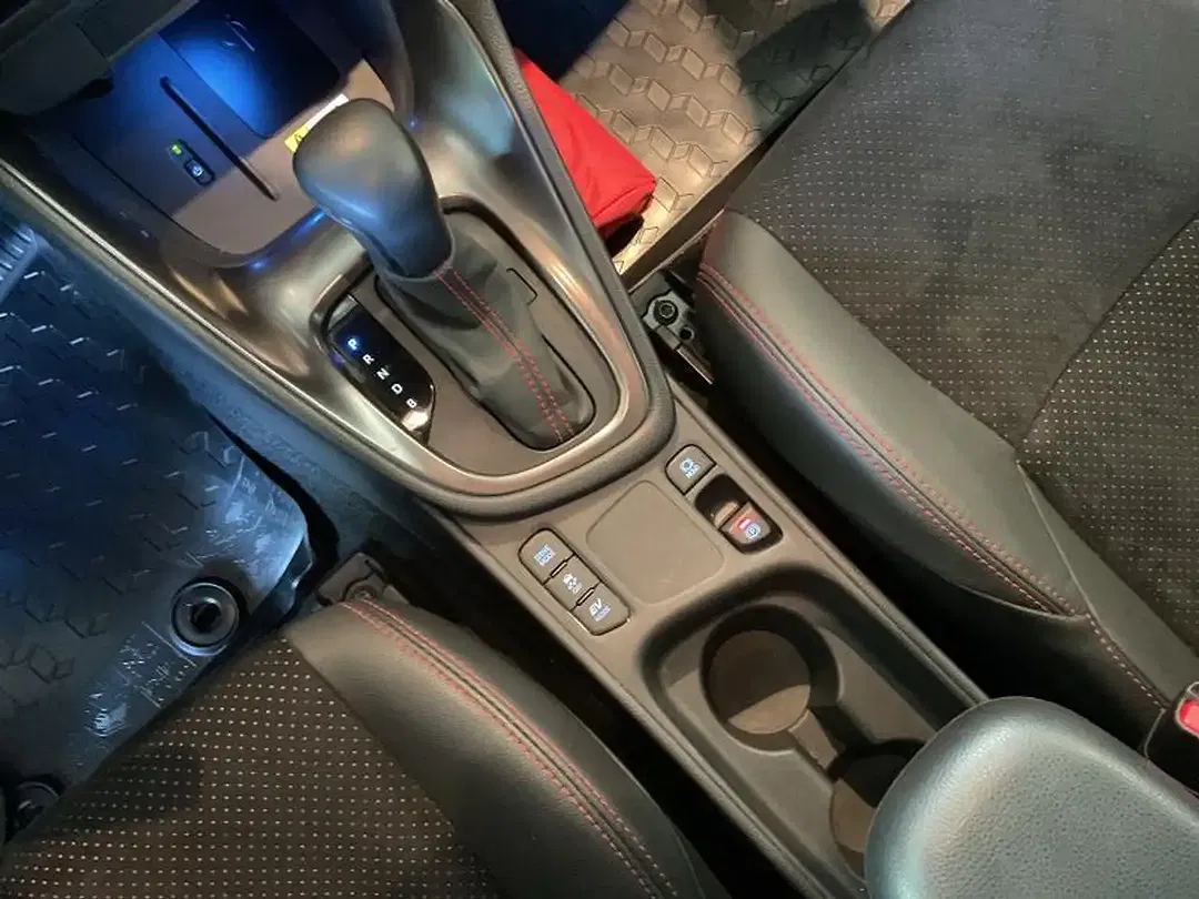 Toyota Yaris GR Sport - Thumbnail 19