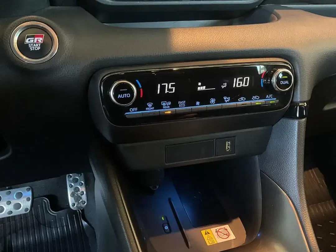 Toyota Yaris GR Sport - Thumbnail 20
