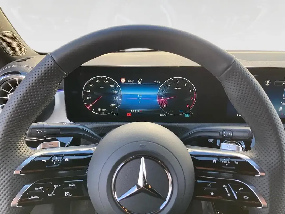 Mercedes-Benz CLA 180 MBUX AMG Line Night - Thumbnail 11