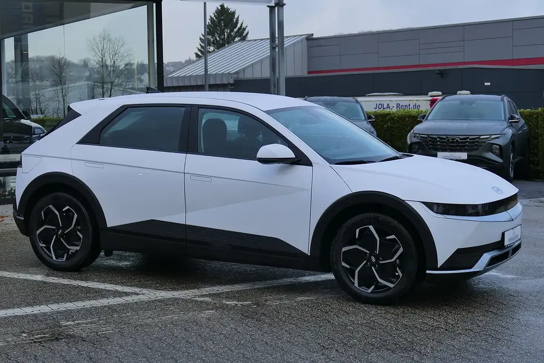 Hyundai IONIQ 5 DYNAMIQ - Thumbnail 3