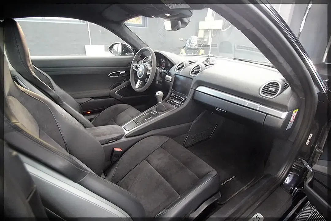 Porsche Cayman 4.0 GTS - Thumbnail 14