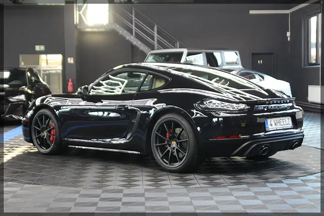 Porsche Cayman 4.0 GTS - Thumbnail 6
