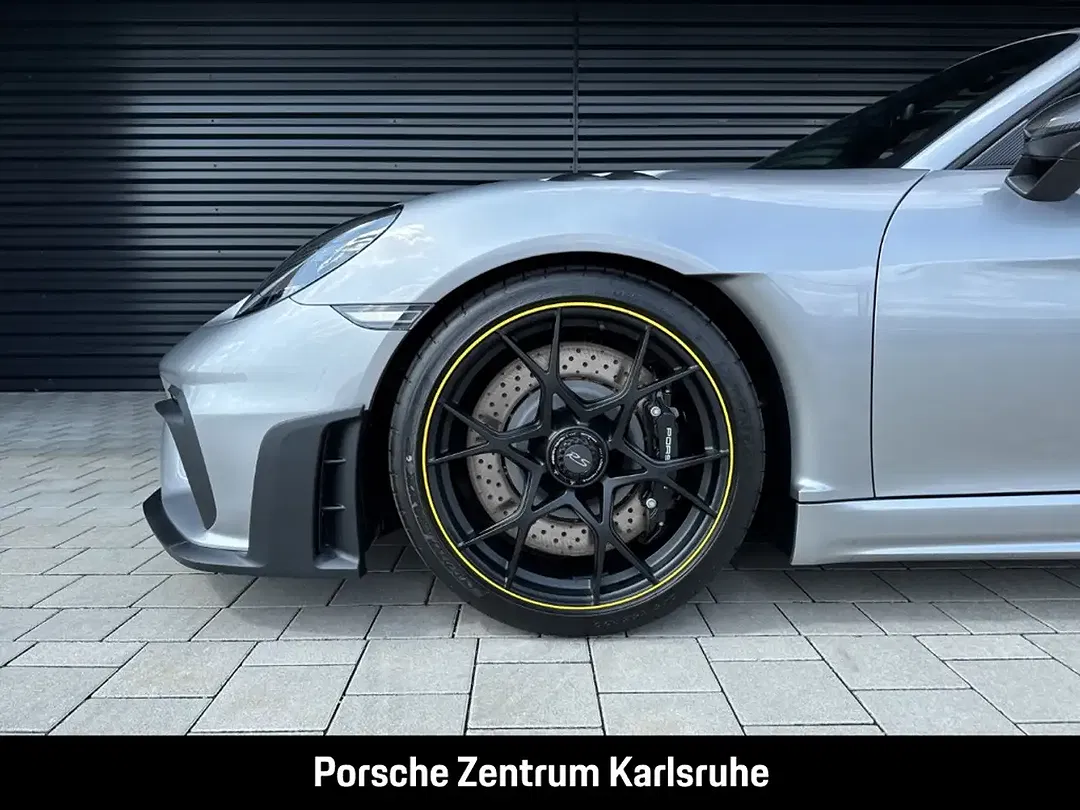 Porsche 718 Spyder RS - Thumbnail 6