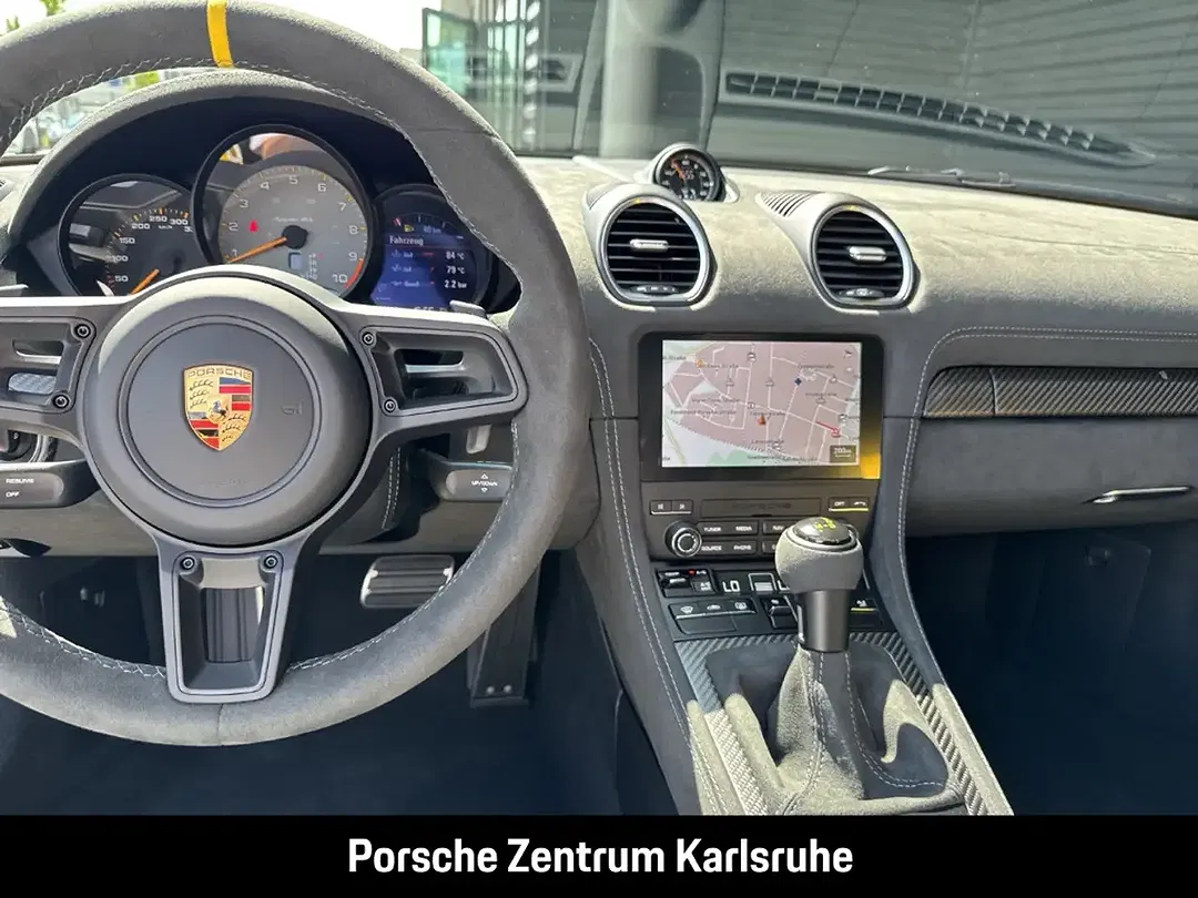 Porsche 718 Spyder RS - Thumbnail 9