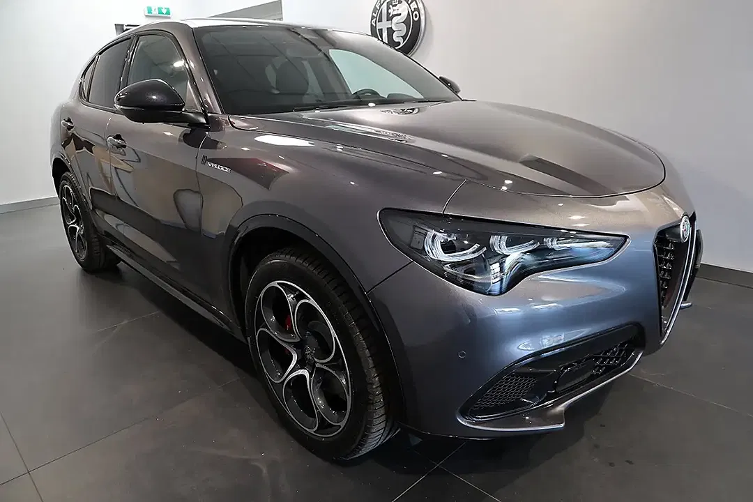 Alfa Romeo Stelvio 2.2 16V Q4 Veloce - Thumbnail 6