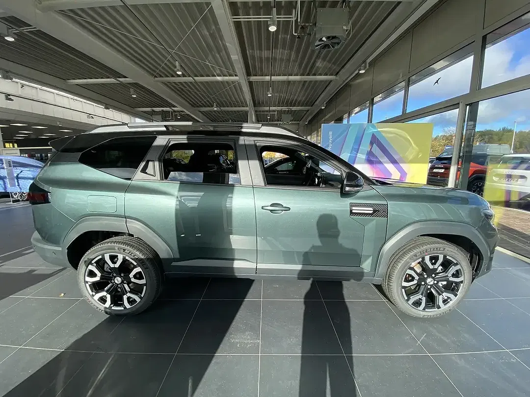 Dacia Bigster Hybrid Journey - Thumbnail 4