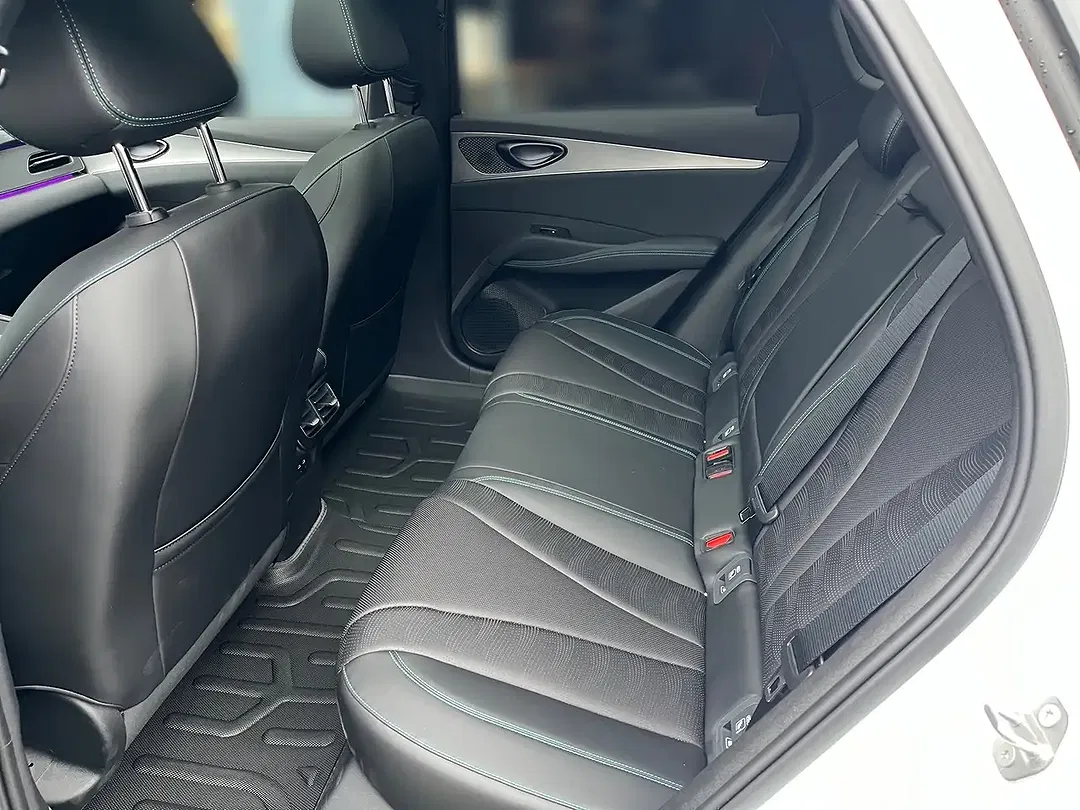 BYD Seal 6 DM-i Touring Comfort - Thumbnail 13