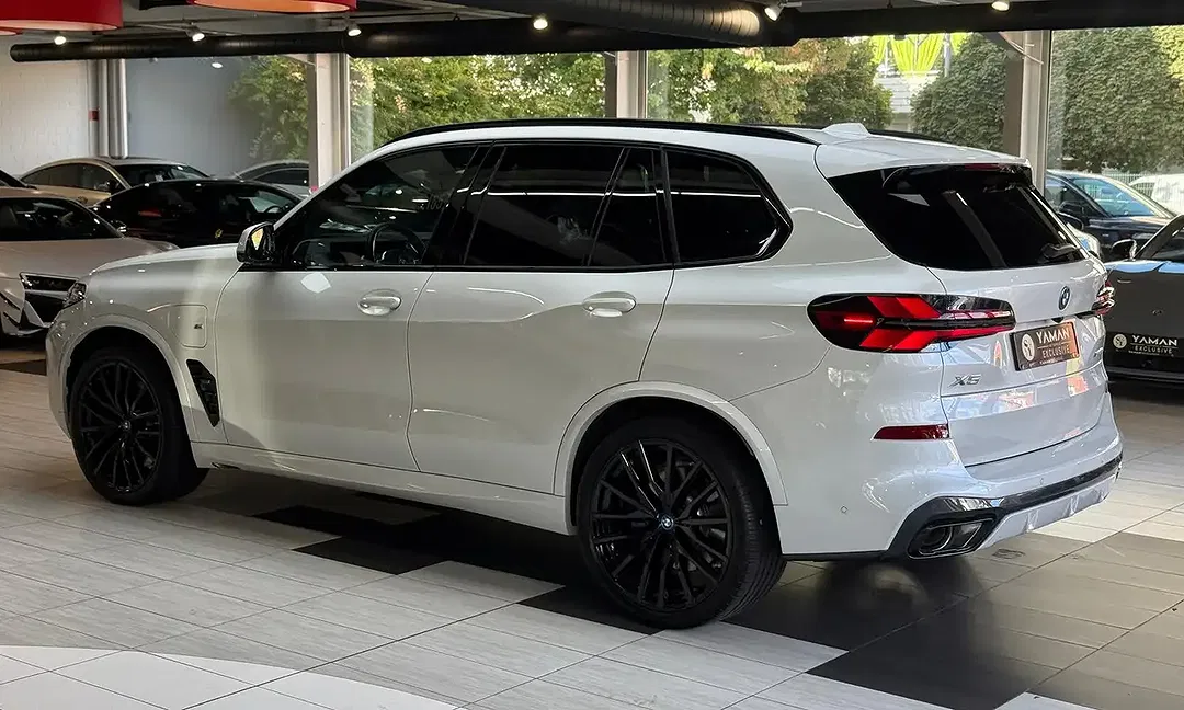 BMW X5 M Sport - Thumbnail 10
