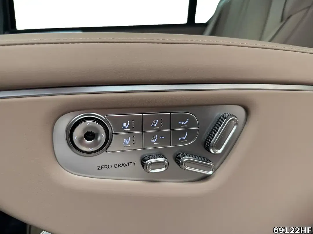Xpeng X9 AWD Performance - Thumbnail 13