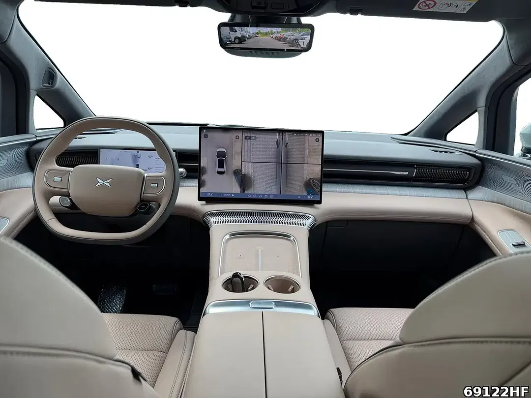 Xpeng X9 AWD Performance - Thumbnail 8