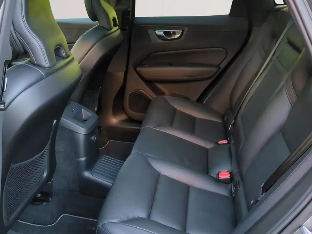 Volvo XC60 T6 Recharge Inscription - Thumbnail 10