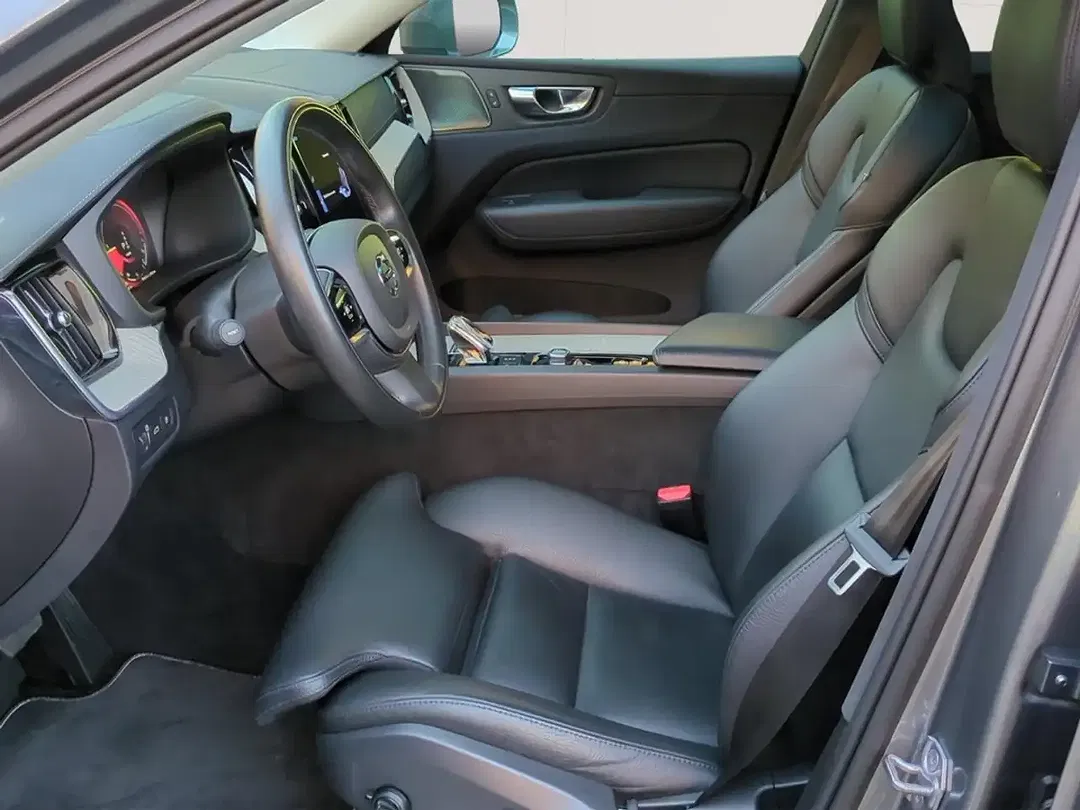 Volvo XC60 T6 Recharge Inscription - Thumbnail 16