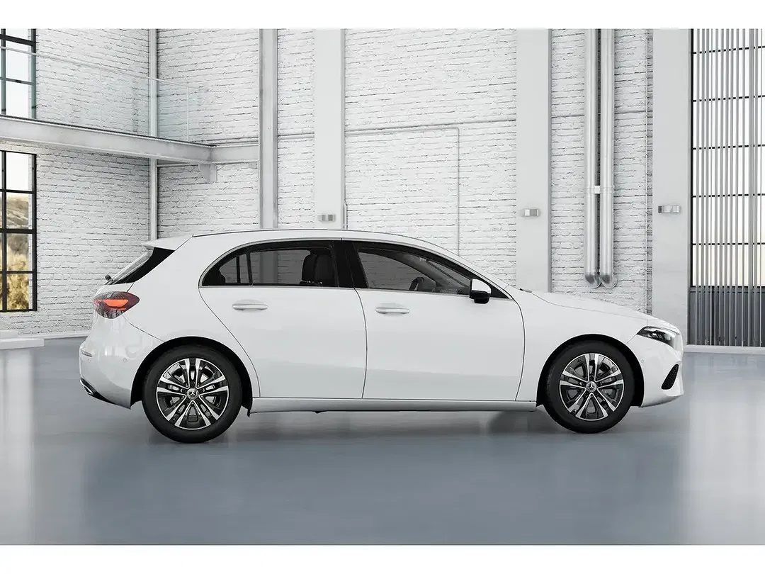 Mercedes-Benz A 180 - Thumbnail 9
