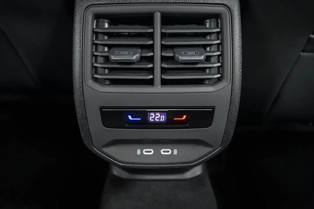 CUPRA Formentor 1.5 eTSI DSG - Thumbnail 17