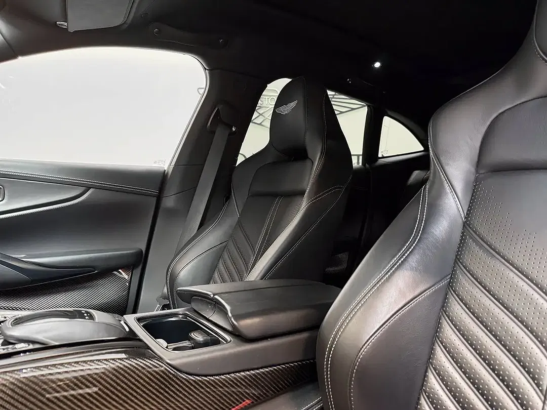 Aston Martin DBX 707 - Thumbnail 11