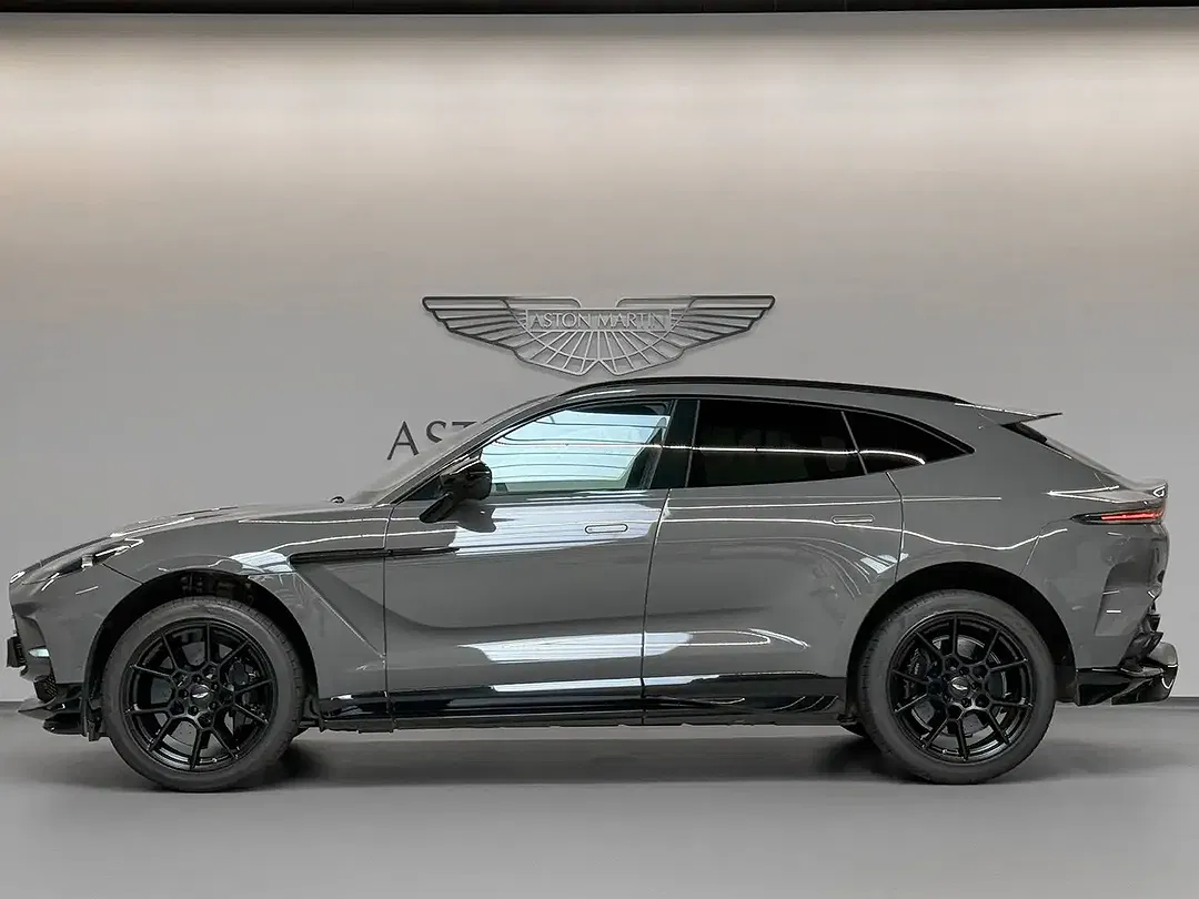 Aston Martin DBX 707 - Thumbnail 3
