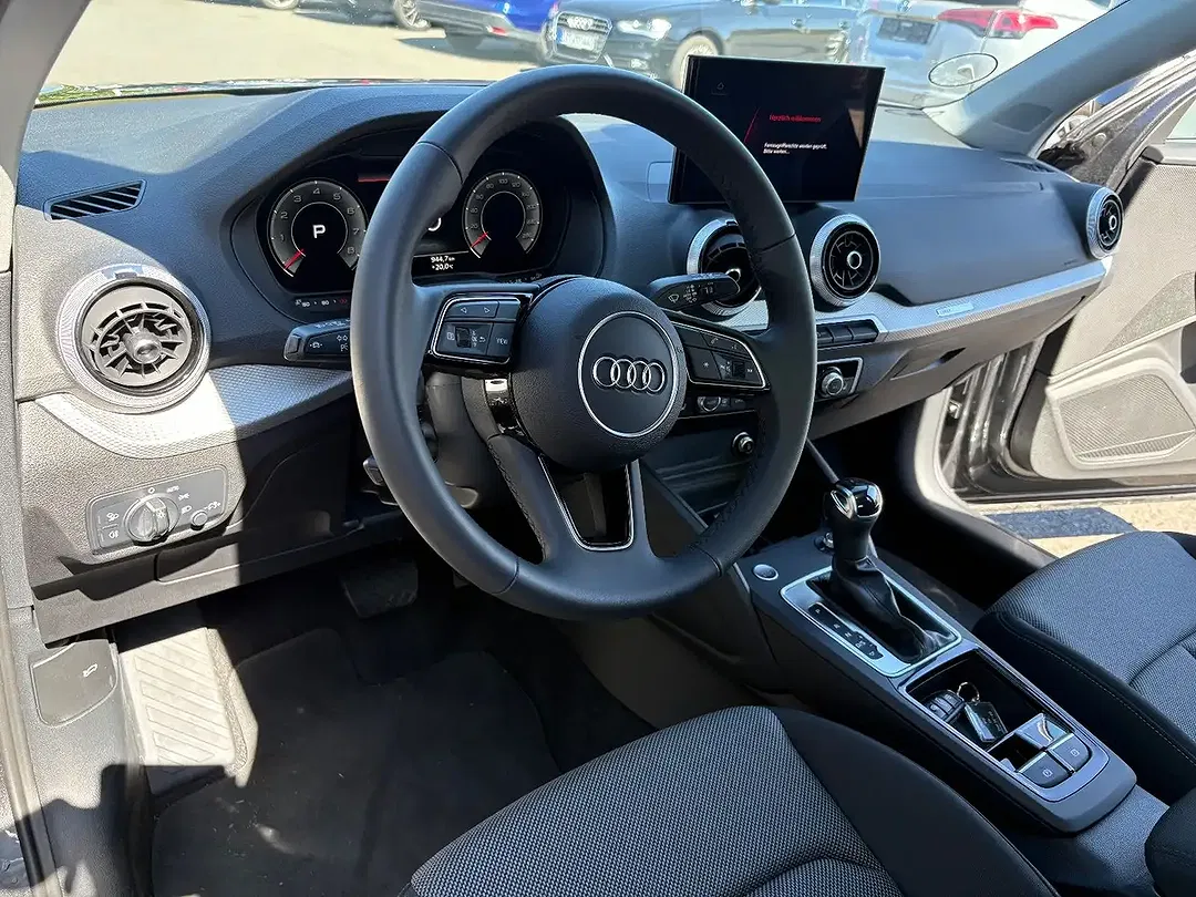 Audi Q2 35 TFSI AUT Matrix LED S line - Thumbnail 38