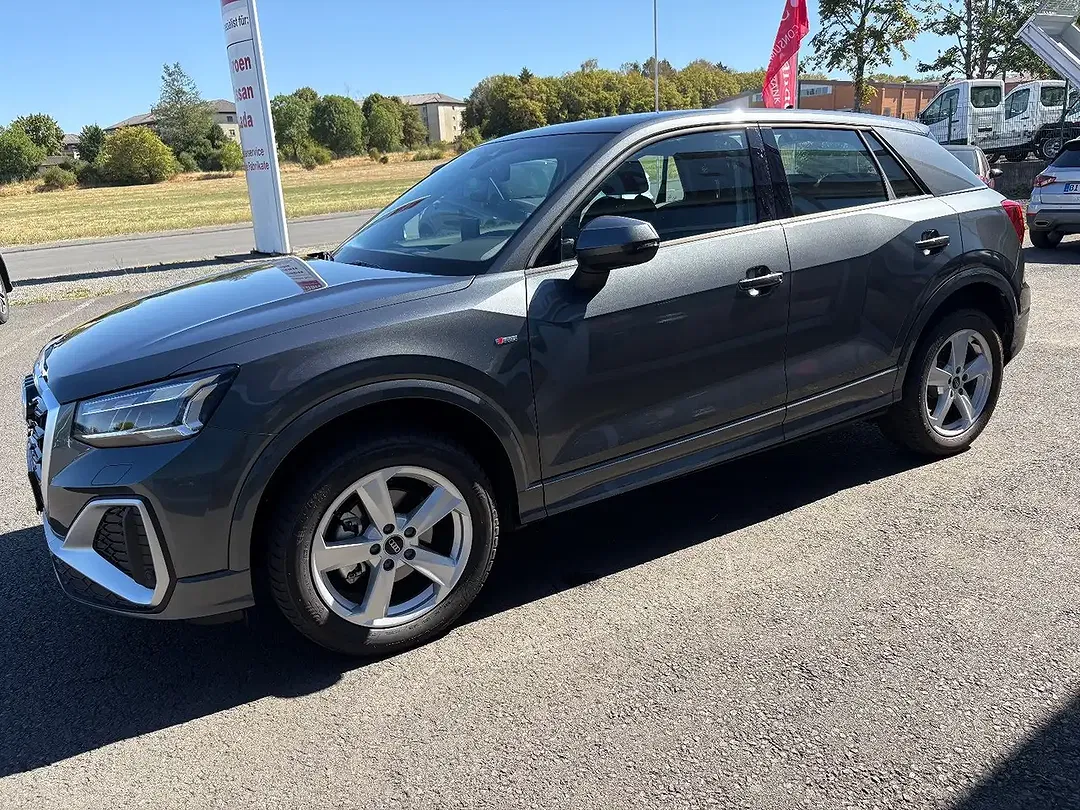 Audi Q2 35 TFSI AUT Matrix LED S line - Thumbnail 9