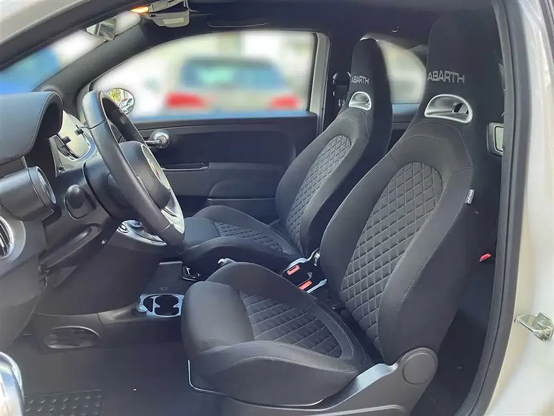 Abarth 595C - Thumbnail 10