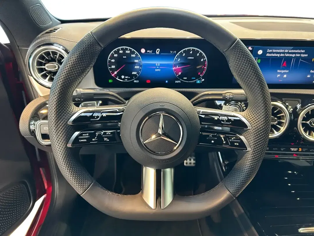 Mercedes-Benz CLA 200 AMG MBUX Night - Thumbnail 10