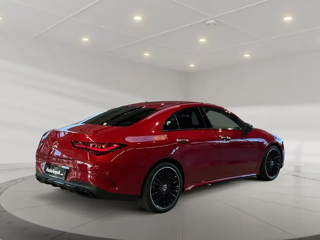 Mercedes-Benz CLA 200 AMG MBUX Night - foto 2
