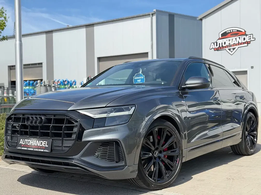 Audi Q8 55 TFSI e quattro S line - Afbeelding 1