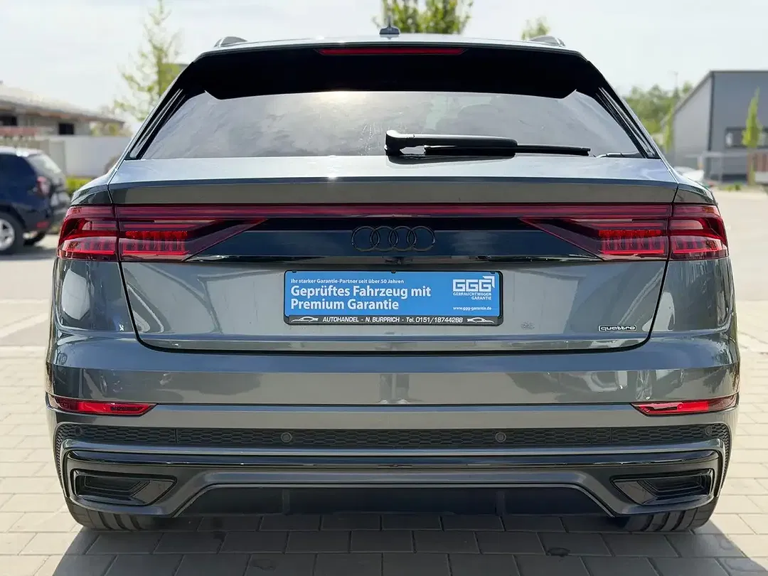 Audi Q8 55 TFSI e quattro S line - Thumbnail 12