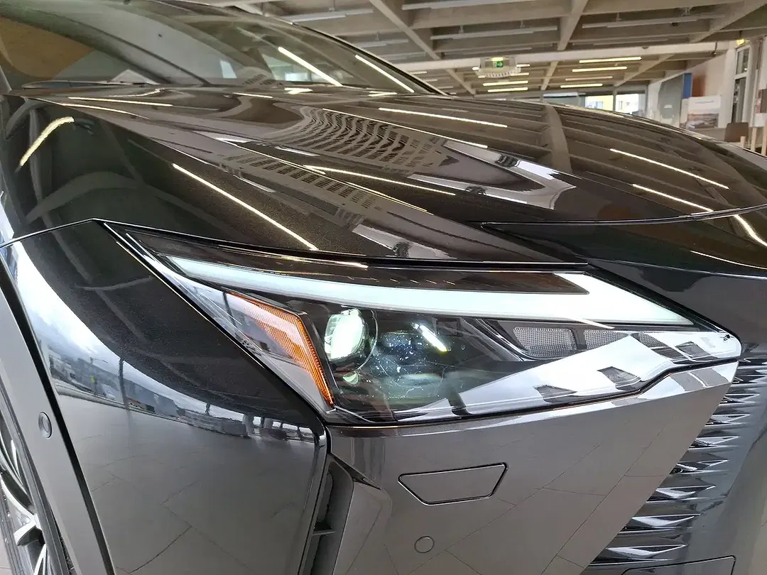 Lexus RZ 300e AUT Executive - Thumbnail 8