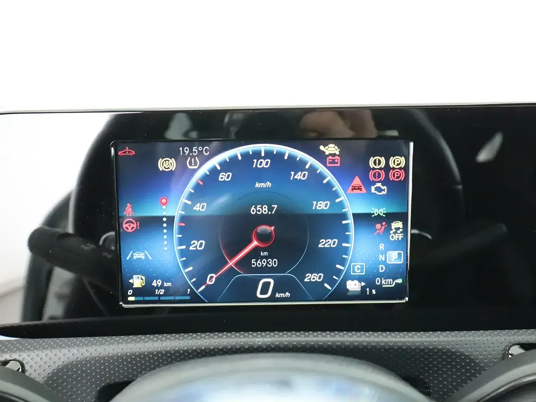 Mercedes-Benz CLA 250 AMG Edition - Thumbnail 12