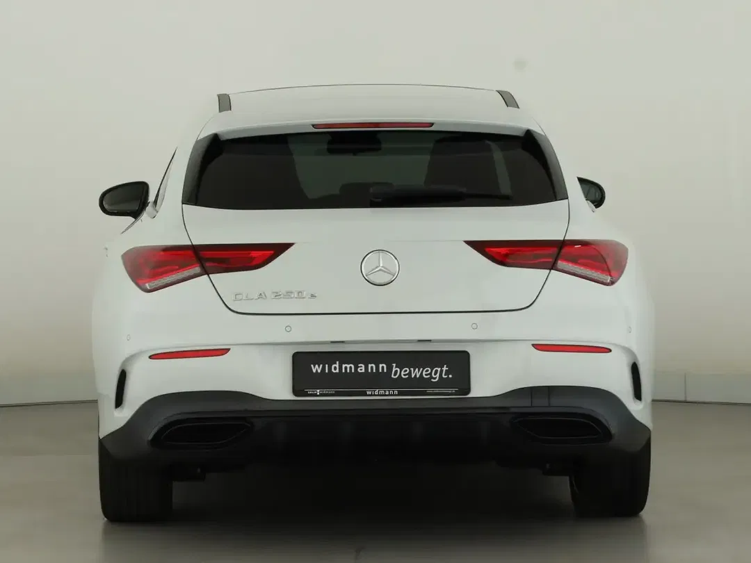 Mercedes-Benz CLA 250 AMG Edition - Thumbnail 4