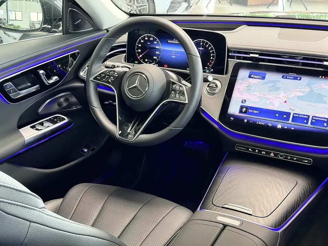 Mercedes-Benz E 300 Avantgarde Advanced - Thumbnail 13