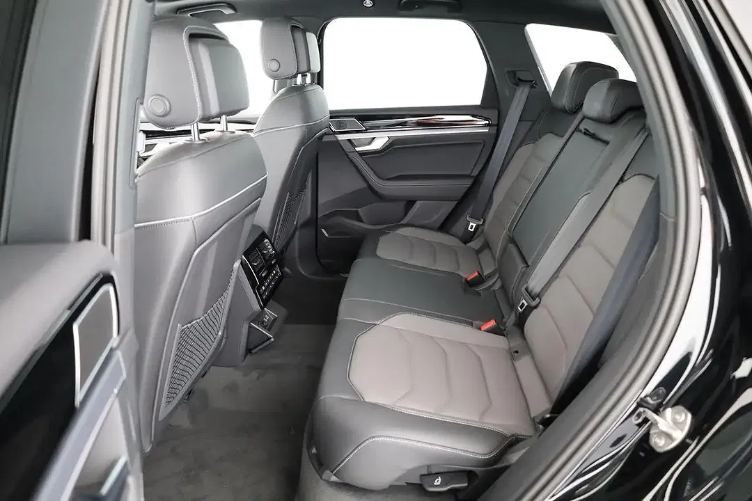 Volkswagen Touareg 3.0 V6 TDI 4Motion R-Line Edition - Thumbnail 12