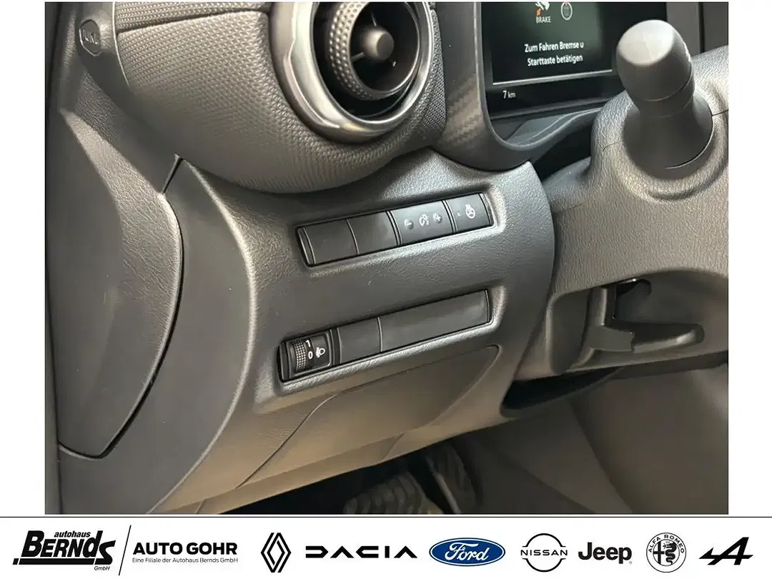 Nissan Juke 1.6 Hybrid 4AMT N-Connecta - Thumbnail 15