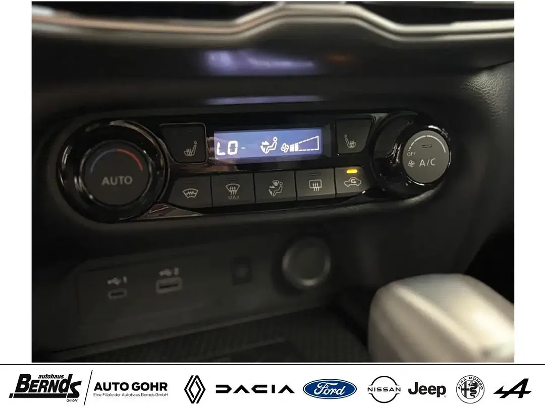Nissan Juke 1.6 Hybrid 4AMT N-Connecta - Thumbnail 23