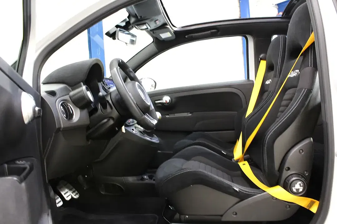 Abarth 695C - Thumbnail 9