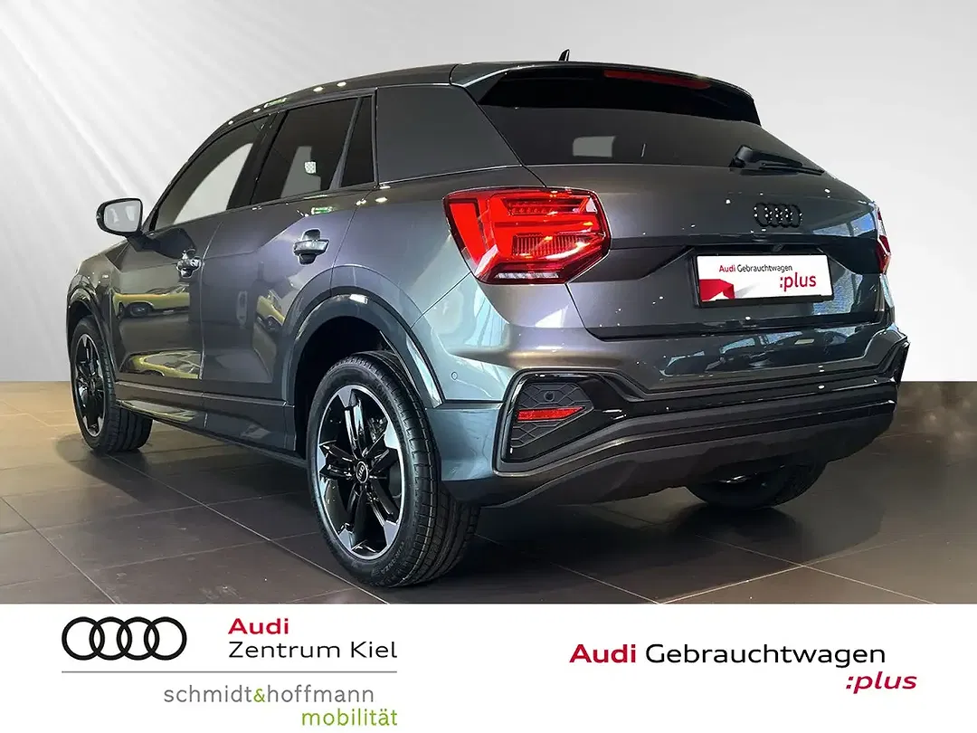 Audi Q2 35 TFSI S tronic competition S line - Thumbnail 3
