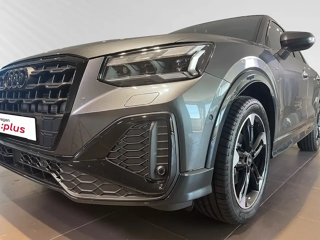 Audi Q2 35 TFSI S tronic competition S line - Thumbnail 5