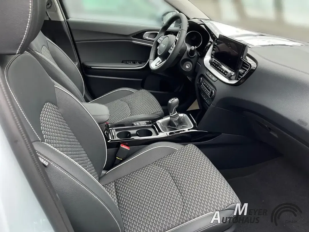 Kia XCeed 1.0 T-GDI Vision - Thumbnail 12